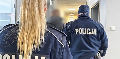 15-latek odnaleziony w skrzyni na pościel - ukrywał się przed sądem