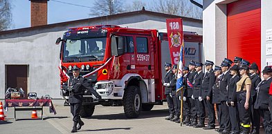 Nowy wóz wzmocni bezpieczeństwo mieszkańców w Łęczycach