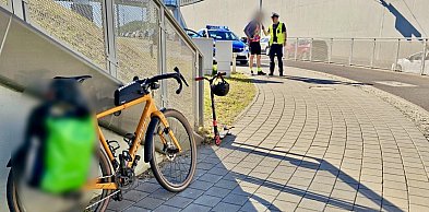 Czołowe zderzenie na drodze rowerowej w Rumi. 9-latka trafiła do szpitala