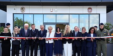 Uroczyście rozpoczęto rok i otwarto nowe skrzydło szkoły-45506
