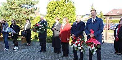 Odsłonięto nową nazwę ronda w Bolszewie-45971