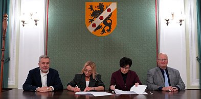 150 tys. złotych - dotacja dla Szpitala im. F. Ceynowy-46340