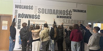 Mural, który łączy