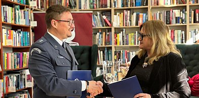 Współpraca dla resocjalizacji. Areszt Śledczy i biblioteka łączą siły