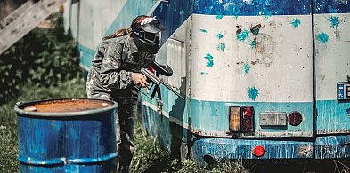 Zmaluj coś na Dzień Dziecka podczas paintball
