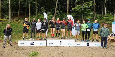 Deszcz nie powstrzymał biegaczy podczas Redzkiej Dychy-45417