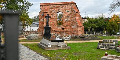 Nowa decyzja w sprawie rewitalizowanego cmentarza w Rum-46158
