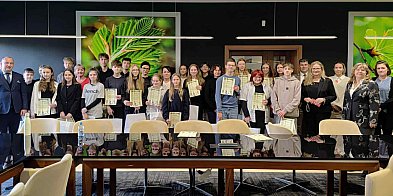 XII edycja konkursu „Ekolicznik” – wiedza i ekologia w-46272