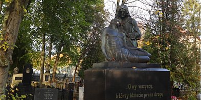 Tymczasowe zmiany w ruchu przy cmentarzach-46343