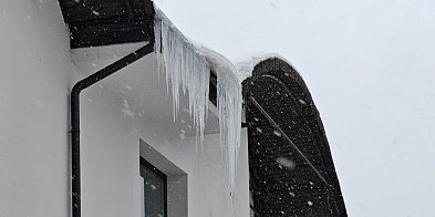 Mandat do 500 zł za nieusunięcie sopli