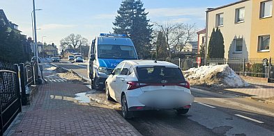 Kolizja rowerzystki i auta w Redzie