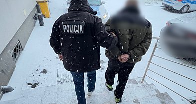 Napaść na ratowników medycznych w Wejherowie. 19-latek usłyszał zarzuty-47305