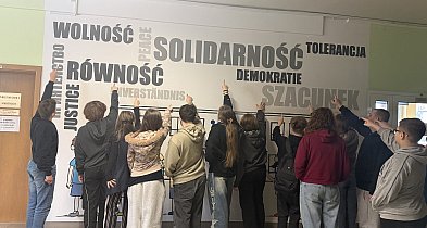 Mural, który łączy