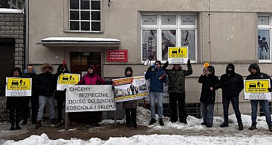 Protest w Gowinie - bezpieczeństwo pieszych i petycja