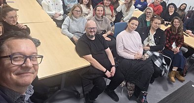 Jak wychować dziecko w świecie smartfonów? Reda zaprasza na warsztaty