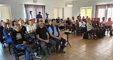 Burzliwe spotkanie w Słajszewie. Pytali o dojazd na plażę i stan dróg