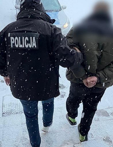 Napaść na ratowników medycznych w Wejherowie. 19-latek usłyszał zarzuty-47305