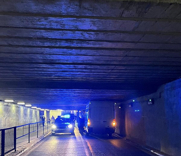 Nie zmieścił się w tunelu w Wejherowie. Policja musiała interweniować-46977