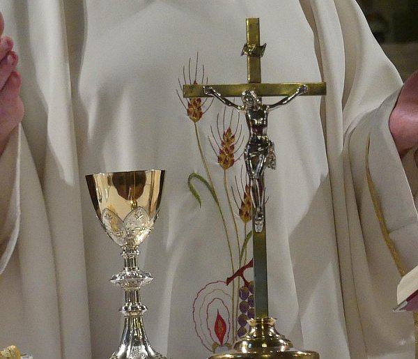 Obowiązkowe święto dla katolików. Wtedy trzeba iść do kościoła-47294