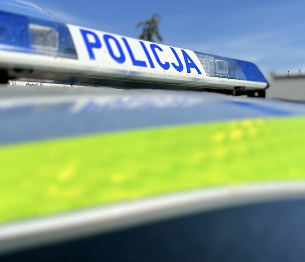 Każda sekunda się liczyła! Policjant uratował mężczyznę przed śmiercią