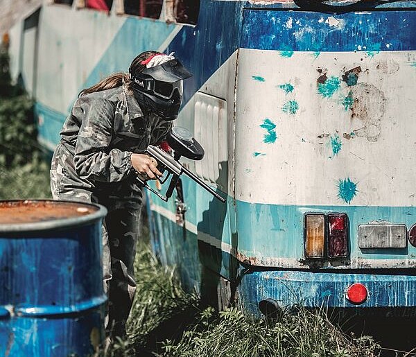 Zmaluj coś na Dzień Dziecka podczas paintball