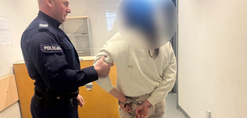 Brutalny rozbój w markecie. Dwie młode kobiety w areszcie