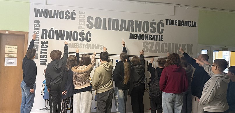 Mural, który łączy