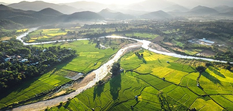Luksusowy wypoczynek w tropikach – jak wybrać idealny kierunek