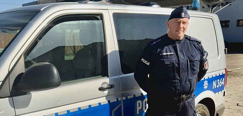 Szybka reakcja policjantów z Rumi zapobiegła tragedii