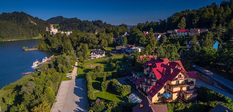 Pieniny zamiast Bałtyku? Wakacje z pełnym wyżywieniem nad Jeziorem Czorsztyńskim