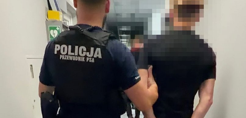 Nastolatkowie zatrzymani za rozbój na 49-latku