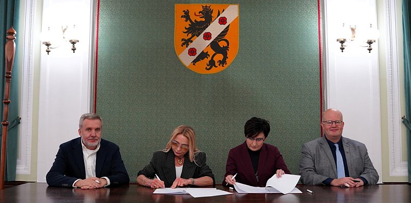 150 tys. złotych - dotacja dla Szpitala im. F. Ceynowy - 46340