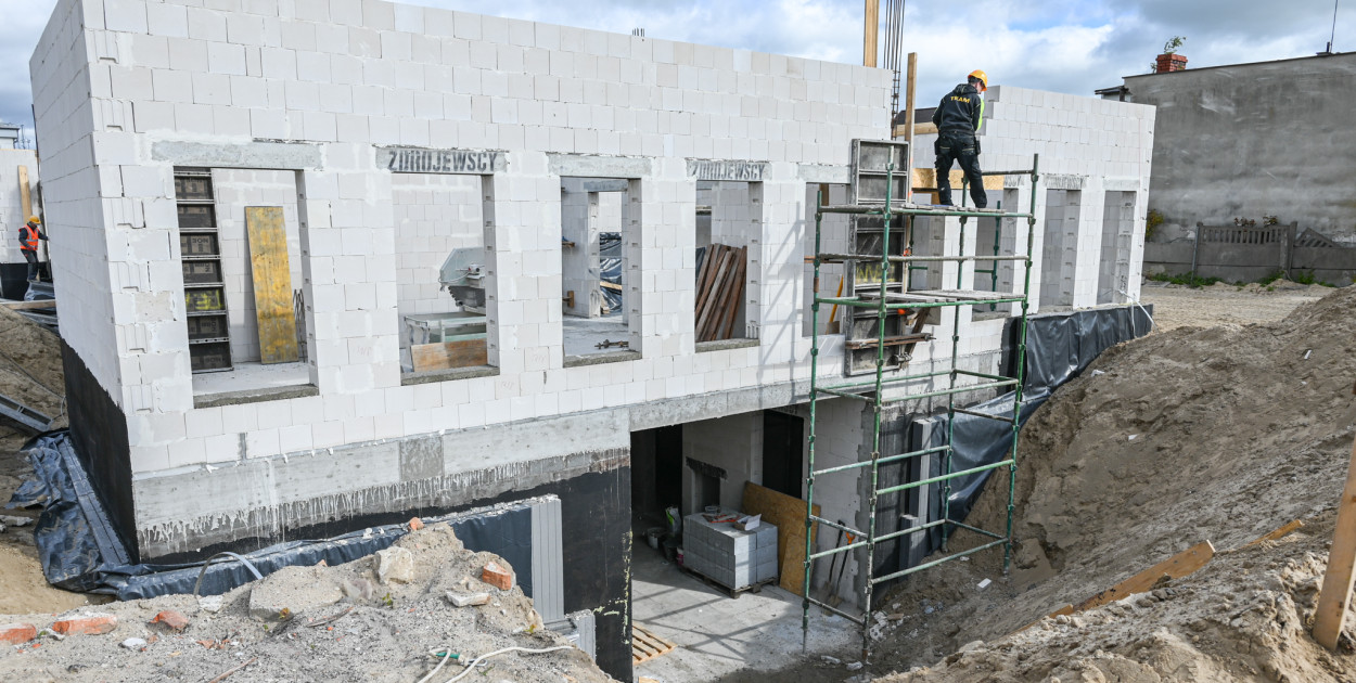 Nowy budynek MOPS-u zyskał ściany