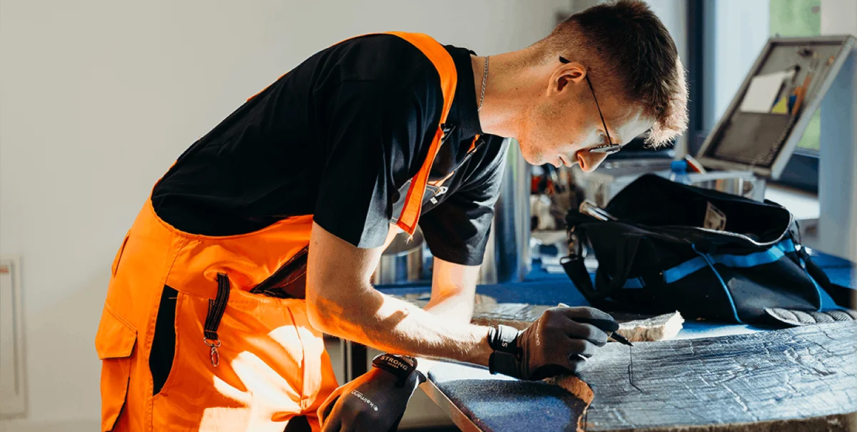 Izolacje przemysłowe – czym są, gdzie znajdują zastosowanie i jak wejść do branży,