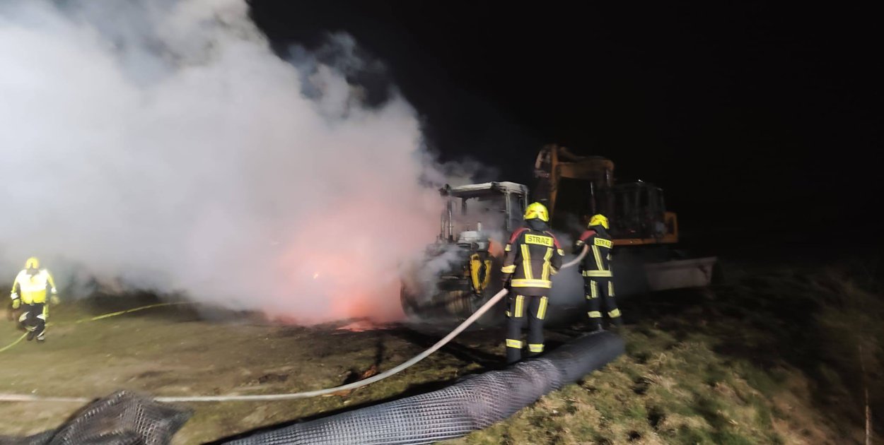 Pożar maszyn przy ul. Morskiej w Słajszewie. Jest oświadczenie PEJ