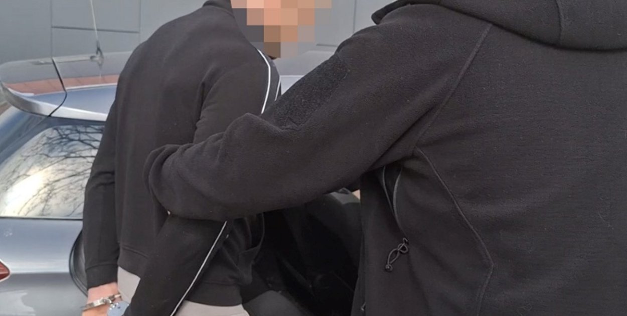 Korek na tropie! Tak policja znalazła ukryte narkotyki [zdjęcia]